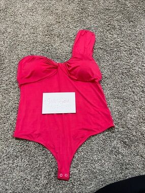 Express Body Contour One Shoulder Bodysuit